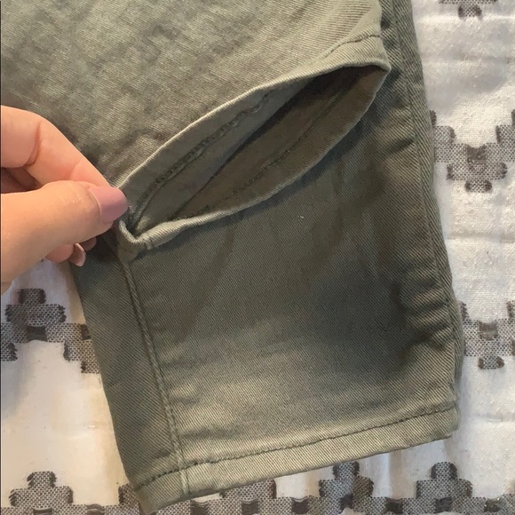 2 pairs of Paige jeans - Picture 3 of 8